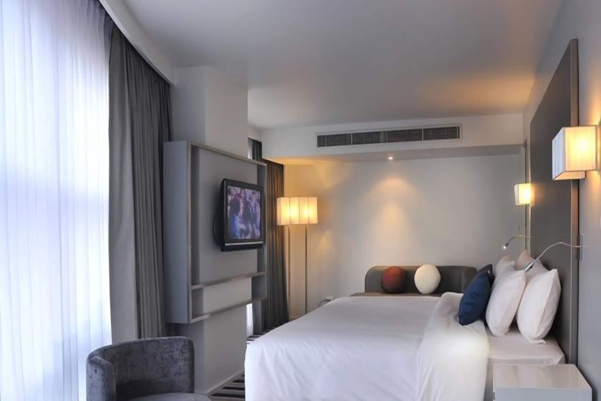 Best Western Sukhumvit 20 Bangkok Exterior photo