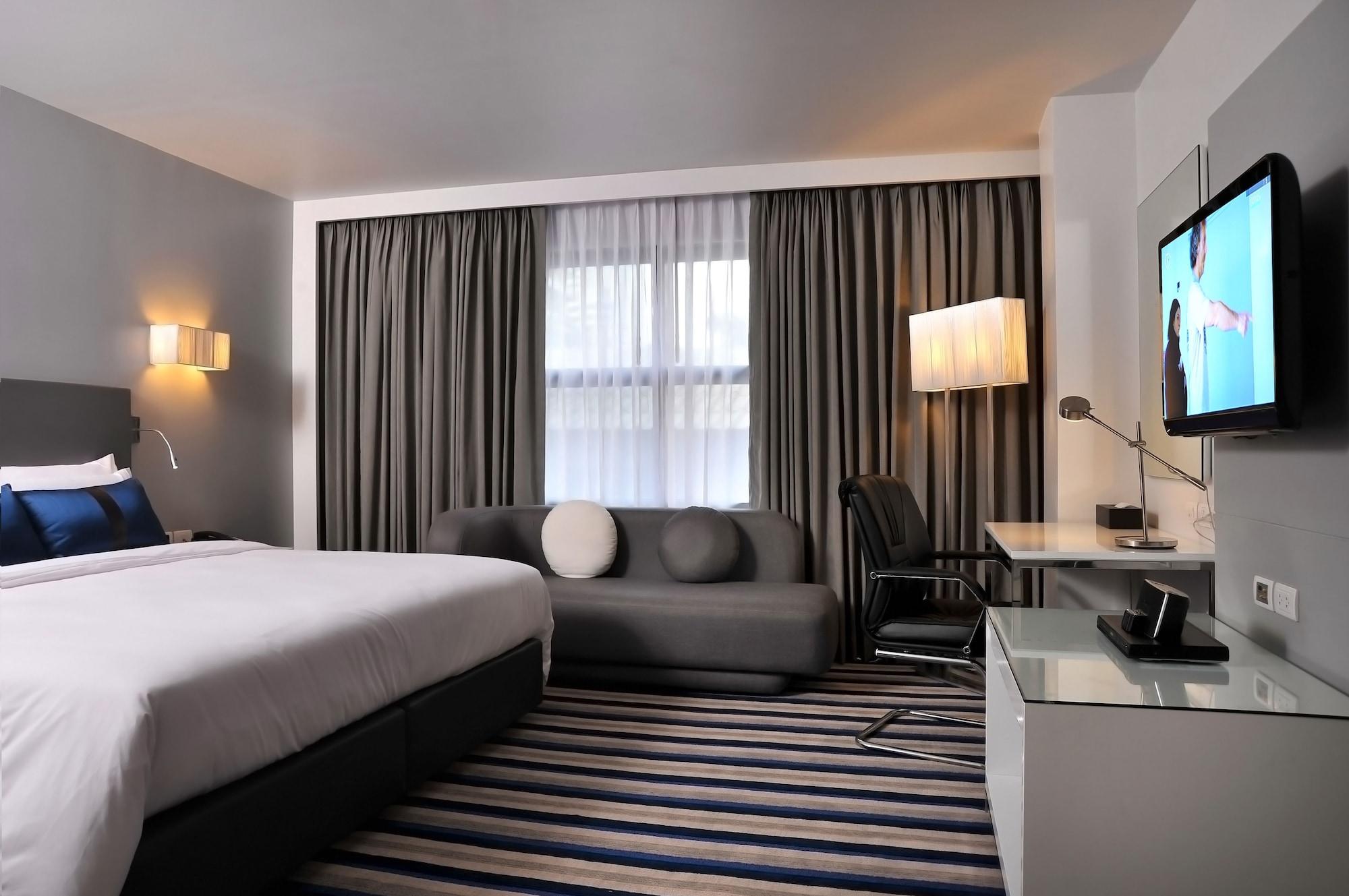 Best Western Sukhumvit 20 Bangkok Exterior photo