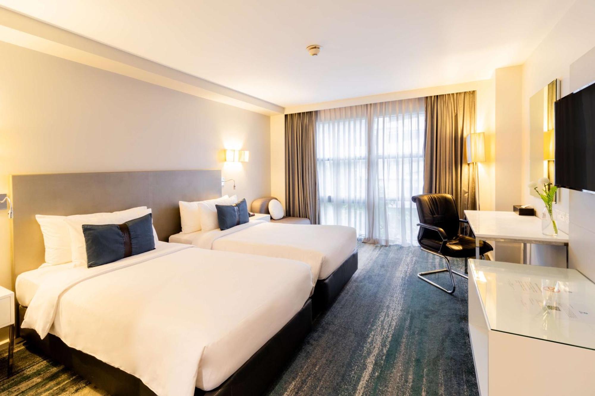 Best Western Sukhumvit 20 Bangkok Exterior photo