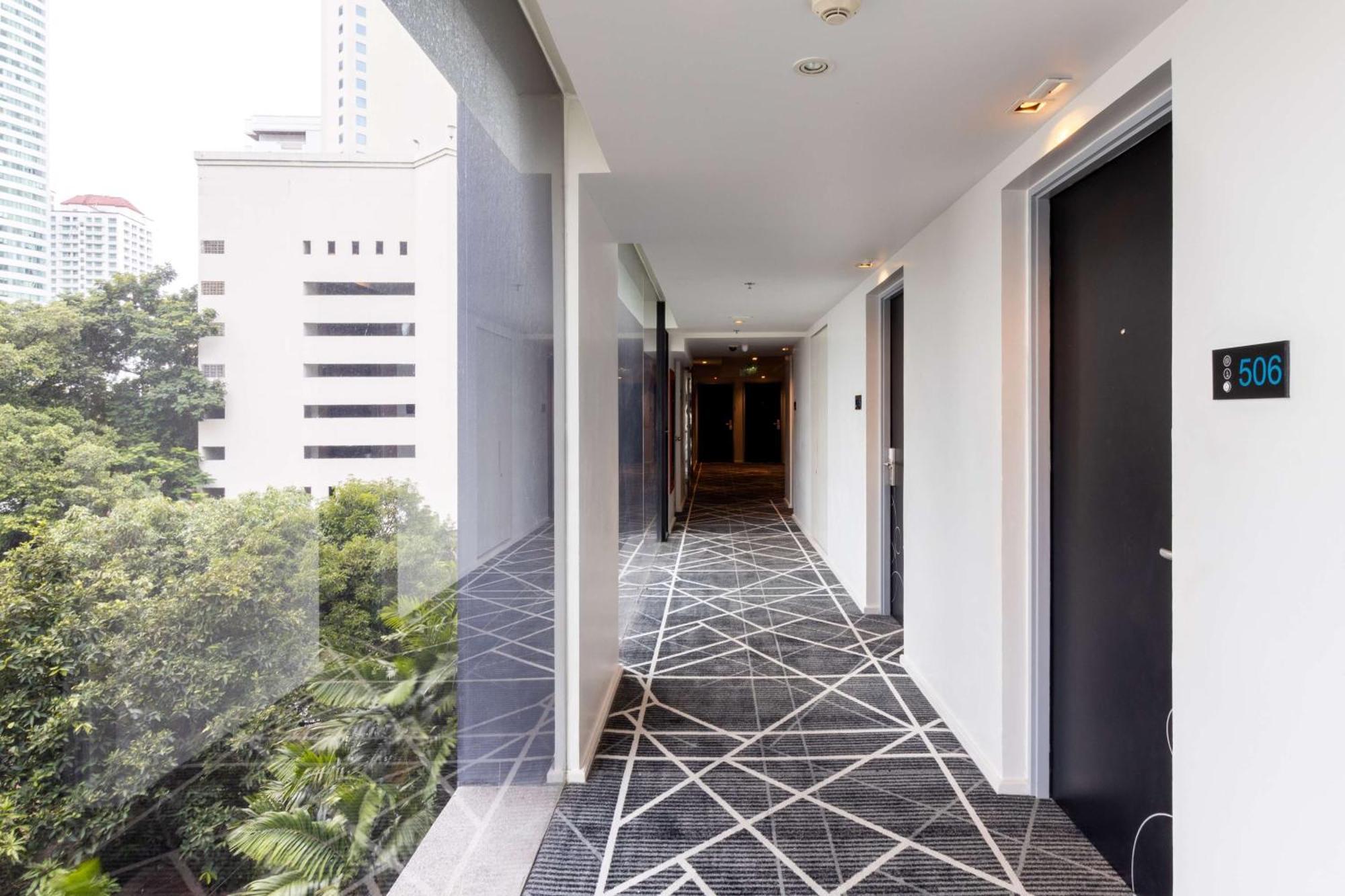 Best Western Sukhumvit 20 Bangkok Exterior photo