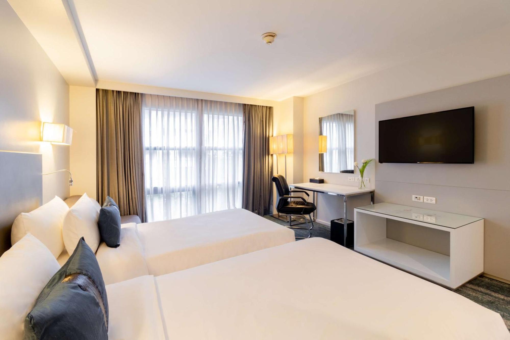 Best Western Sukhumvit 20 Bangkok Exterior photo