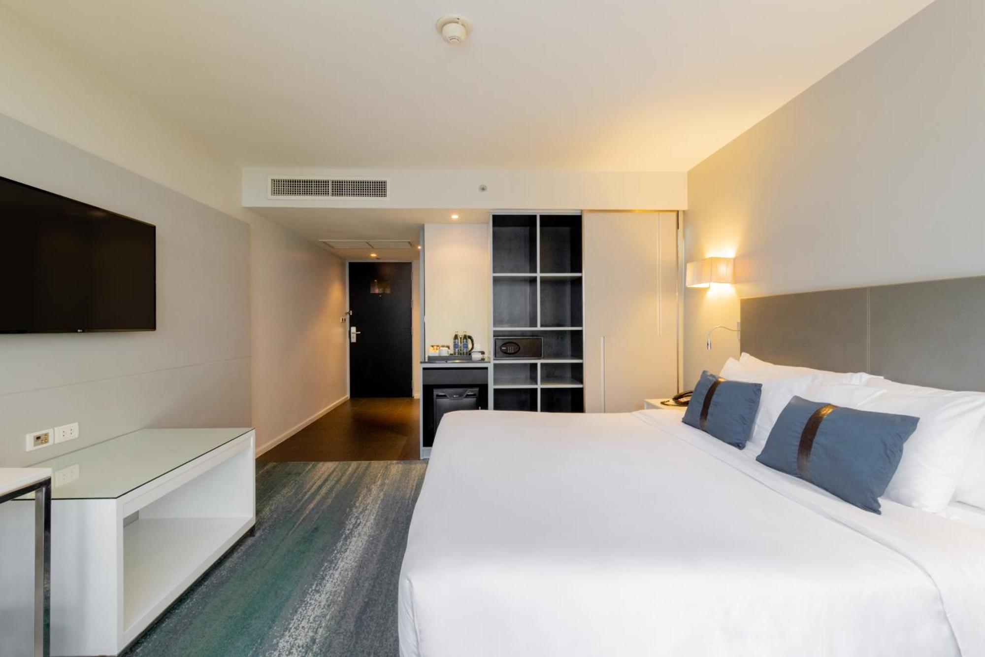 Best Western Sukhumvit 20 Bangkok Exterior photo