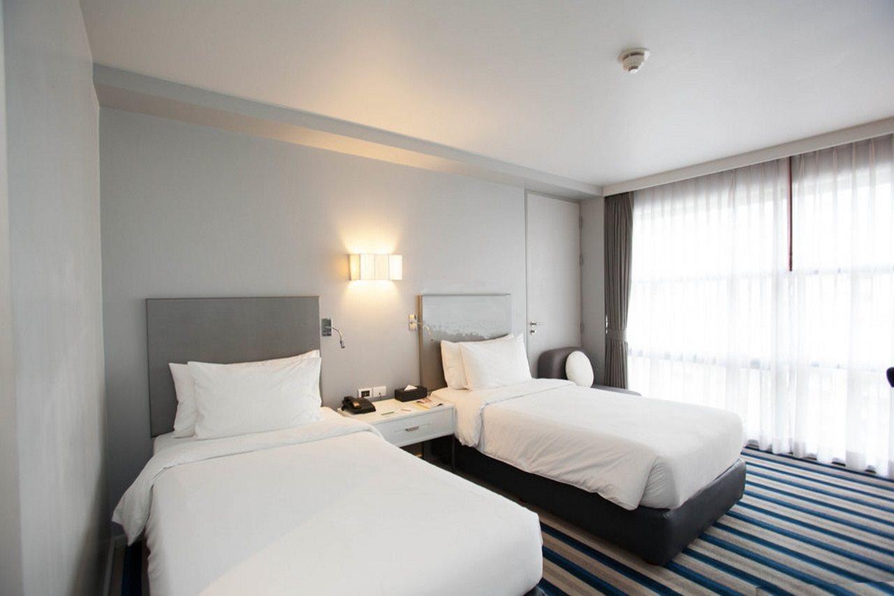 Best Western Sukhumvit 20 Bangkok Exterior photo
